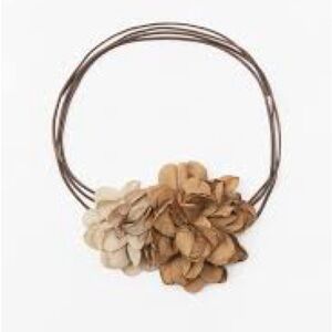 Zara | Flower Cord Necklace